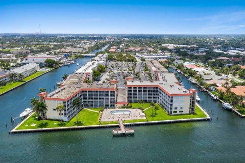 Condominio en venta en North Palm Beach, Florida, 2 dormitorios, 100.24 m2 № 2400873 - foto 15