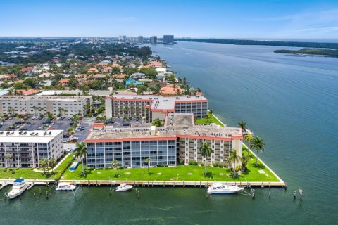 Condominio en venta en North Palm Beach, Florida, 2 dormitorios, 100.24 m2 № 2400873 - foto 13