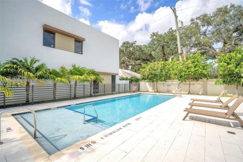 Снять в аренду таунхаус в Дания-Бич, Флорида 3 спальни, 146.97м2, № 1982767 - фото 5