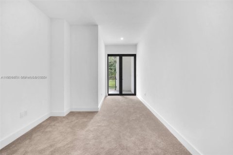 Снять в аренду таунхаус в Дания-Бич, Флорида 3 спальни, 146.97м2, № 1982767 - фото 24