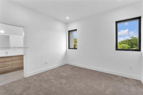 Снять в аренду таунхаус в Дания-Бич, Флорида 3 спальни, 146.97м2, № 1982767 - фото 21