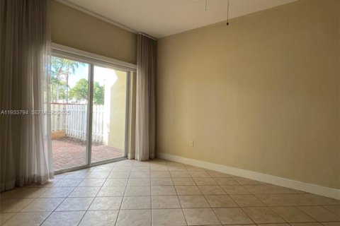 Copropriété à louer à Doral, Floride: 3 chambres, 158.86 m2 № 1992110 - photo 19