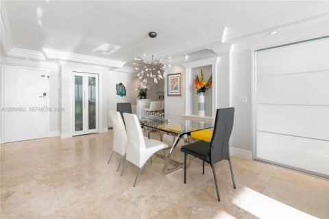 Снять в аренду кондоминиум в Халландейл-Бич, Флорида 2 спальни, 102.19м2, № 2066675 - фото 6