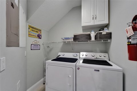 Touwnhouse à vendre à Bradenton, Floride: 3 chambres, 151.24 m2 № 1815265 - photo 23