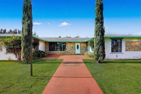 Villa ou maison à Homestead, Floride 4 chambres, 248.23 m2 № 2023910