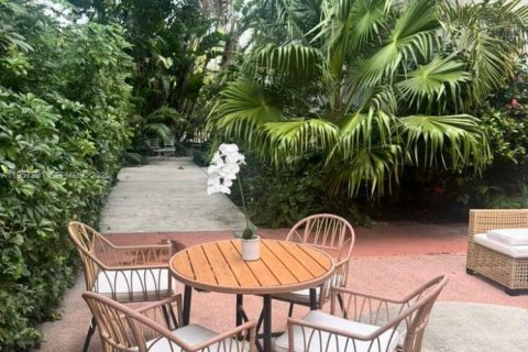 Condominio en alquiler en Miami Beach, Florida, 1 dormitorio, 50.17 m2 № 2020225 - foto 4