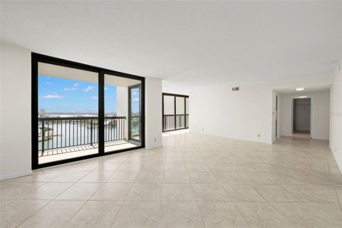 Copropriété à louer à Saint Pete Beach, Floride: 2 chambres, 132.85 m2 № 2106498 - photo 11