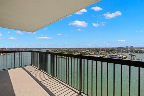 Copropriété à louer à Saint Pete Beach, Floride: 2 chambres, 132.85 m2 № 2106498 - photo 29