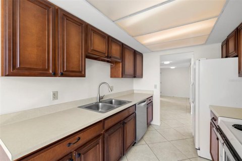 Copropriété à louer à Saint Pete Beach, Floride: 2 chambres, 132.85 m2 № 2106498 - photo 21