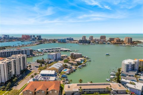 Condo in Clearwater, Florida, 2 bedrooms  № 2093960 - photo 2