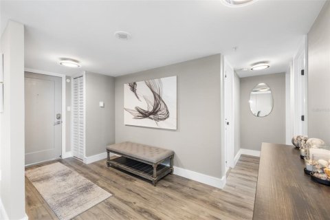 Condo in Clearwater, Florida, 2 bedrooms  № 2093960 - photo 11
