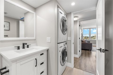 Condo in Clearwater, Florida, 2 bedrooms  № 2093960 - photo 30
