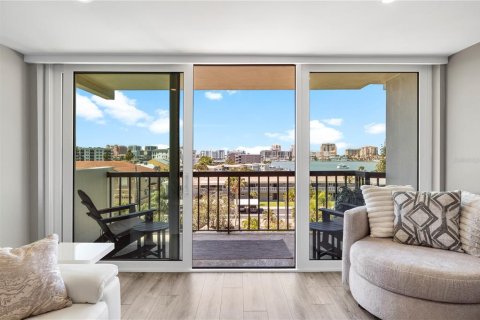 Condo in Clearwater, Florida, 2 bedrooms  № 2093960 - photo 22
