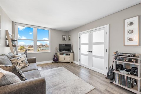 Condo in Clearwater, Florida, 2 bedrooms  № 2093960 - photo 26