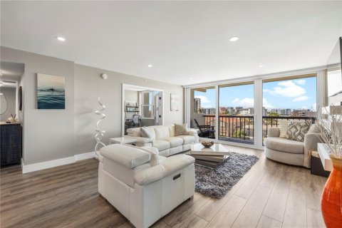 Condo in Clearwater, Florida, 2 bedrooms  № 2093960 - photo 6