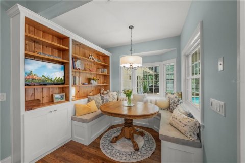 House in Sarasota, Florida 5 bedrooms, 448.53 sq.m. № 2203671 - photo 27
