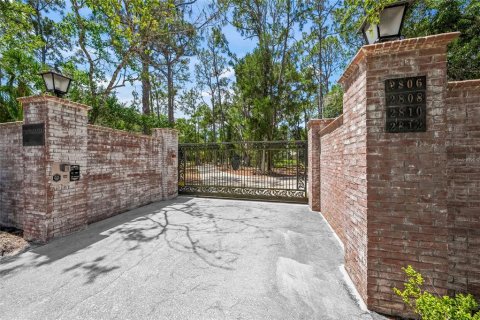 House in Sarasota, Florida 5 bedrooms, 448.53 sq.m. № 2203671 - photo 2