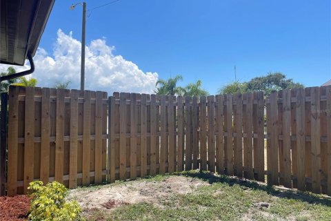 House in Holiday, Florida 2 bedrooms, 144.65 sq.m. № 1865972 - photo 28