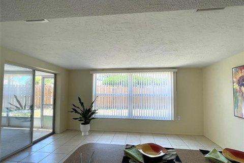 House in Holiday, Florida 2 bedrooms, 144.65 sq.m. № 1865972 - photo 7