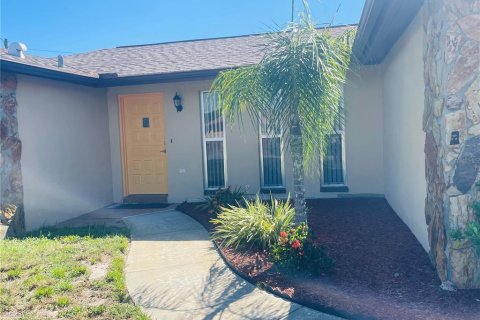 House in Holiday, Florida 2 bedrooms, 144.65 sq.m. № 1865972 - photo 3
