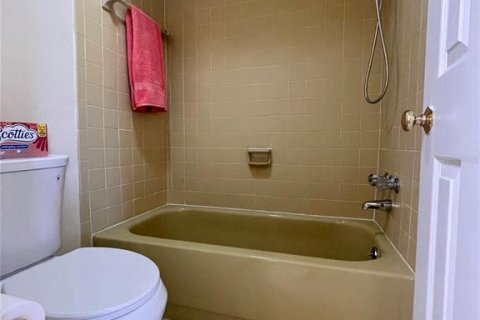 House in Holiday, Florida 2 bedrooms, 144.65 sq.m. № 1865972 - photo 23