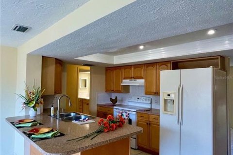 House in Holiday, Florida 2 bedrooms, 144.65 sq.m. № 1865972 - photo 8