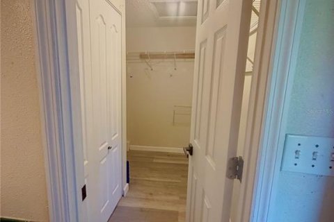 House in Ormond Beach, Florida 3 bedrooms, 151.62 sq.m. № 2229453 - photo 15
