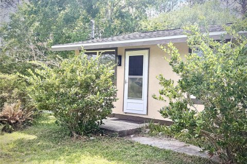 House in Ormond Beach, Florida 3 bedrooms, 151.62 sq.m. № 2229453 - photo 2