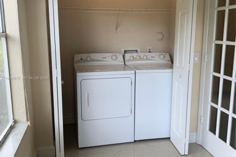 Copropriété à louer à West Palm Beach, Floride: 2 chambres, 84.45 m2 № 2048531 - photo 11