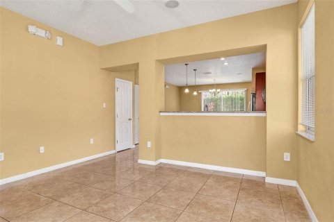 Touwnhouse à louer à Kissimmee, Floride: 3 chambres, 148.18 m2 № 2406954 - photo 6