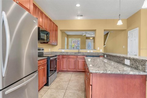 Touwnhouse à louer à Kissimmee, Floride: 3 chambres, 148.18 m2 № 2406954 - photo 11