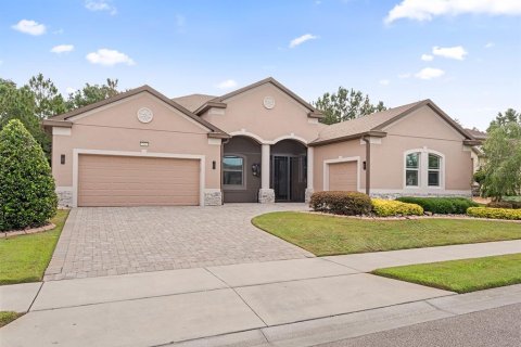 Casa en venta en Mount Dora, Florida, 4 dormitorios, 293.2 m2 № 1851447 - foto 1