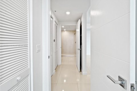 Купить кондоминиум в Дорал, Флорида 2 спальни, 99.03м2, № 1715533 - фото 10