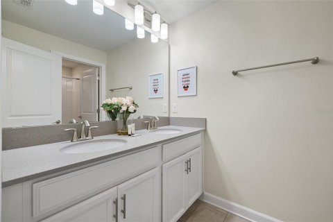 Touwnhouse à vendre à Kissimmee, Floride: 4 chambres, 177.81 m2 № 2414967 - photo 23