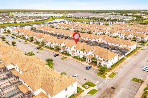 Touwnhouse à vendre à Kissimmee, Floride: 4 chambres, 177.81 m2 № 2414967 - photo 11