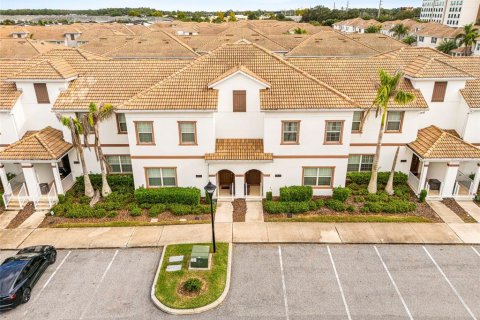 Touwnhouse à vendre à Kissimmee, Floride: 4 chambres, 177.81 m2 № 2414967 - photo 12
