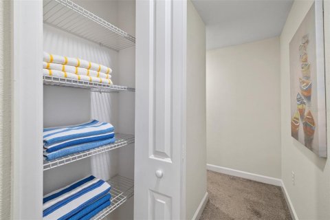 Touwnhouse à vendre à Kissimmee, Floride: 4 chambres, 177.81 m2 № 2414967 - photo 21
