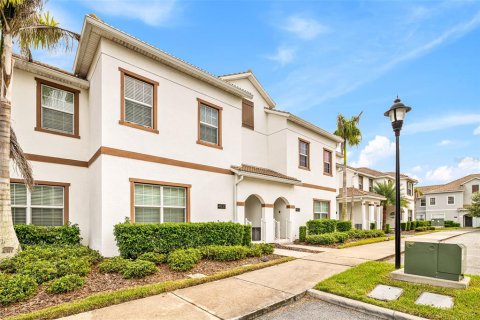 Touwnhouse à vendre à Kissimmee, Floride: 4 chambres, 177.81 m2 № 2414967 - photo 3