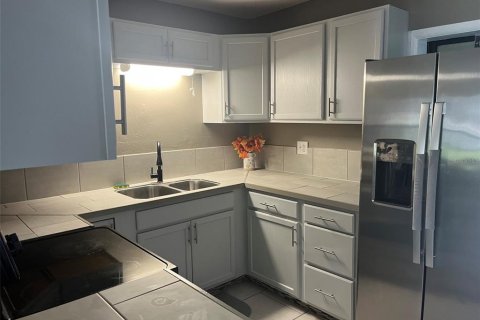 Casa en venta en Lakeland, Florida, 3 dormitorios, 86.12 m2 № 2387470 - foto 4