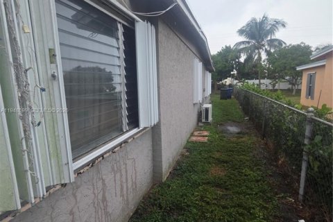 Casa en venta en Delray Beach, Florida, 3 dormitorios, 104.33 m2 № 2004516 - foto 7