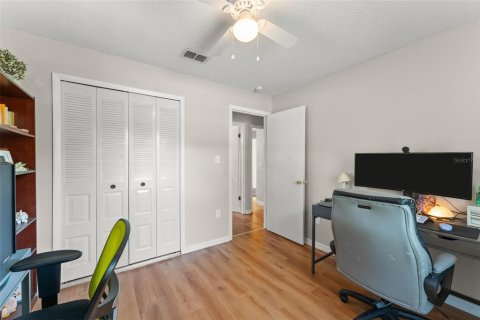 House in Eustis, Florida 3 bedrooms, 97.83 sq.m. № 1743000 - photo 15