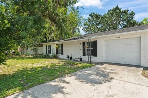 House in Eustis, Florida 3 bedrooms, 97.83 sq.m. № 1743000 - photo 2