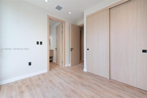 Touwnhouse à vendre à Miami, Floride: 3 chambres, 210.42 m2 № 1944085 - photo 14