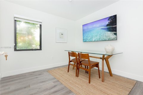 Villa ou maison à louer à North Miami, Floride: 3 chambres, 130.06 m2 № 1987417 - photo 20