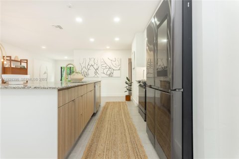 Villa ou maison à louer à North Miami, Floride: 3 chambres, 130.06 m2 № 1987417 - photo 5