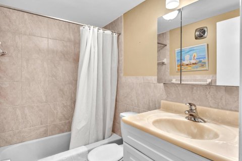 Купить кондоминиум в Бойнтон-Бич, Флорида 7 комнат, 52.95м2, № 2261953 - фото 19