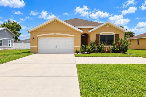 Casa en Port St. Lucie, Florida 4 dormitorios, 169.73 m2 № 2325745