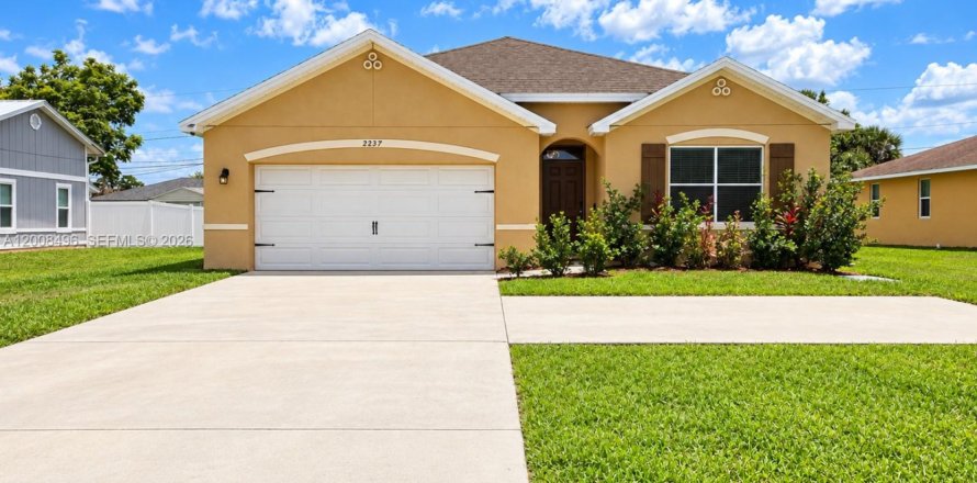 Casa en Port St. Lucie, Florida 4 dormitorios, 169.73 m2 № 2325745