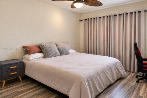 Casa en venta en Port St. Lucie, Florida, 4 dormitorios, 169.73 m2 № 2325745 - foto 11