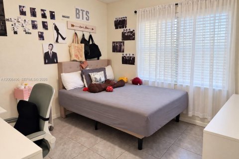 Casa en venta en Port St. Lucie, Florida, 4 dormitorios, 169.73 m2 № 2325745 - foto 17